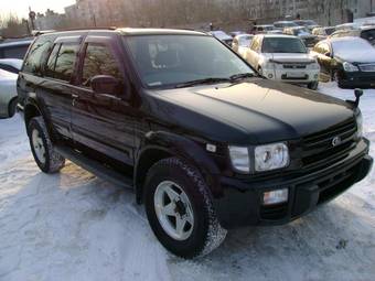 1999 Nissan Terrano Photos