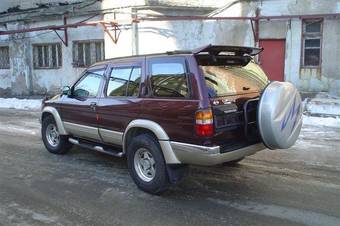 1999 Nissan Terrano Photos