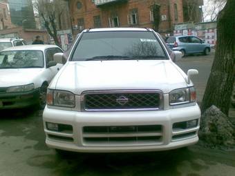1999 Nissan Terrano Pictures