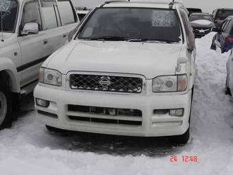 1999 Nissan Terrano Pictures