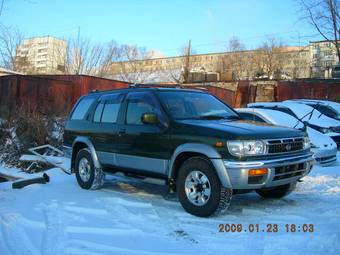 1999 Nissan Terrano Photos