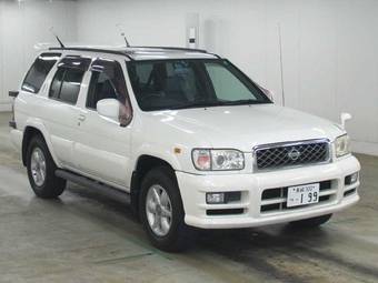 1999 Nissan Terrano Photos