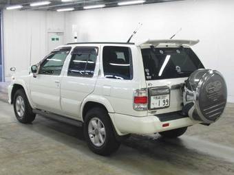 1999 Nissan Terrano Pictures
