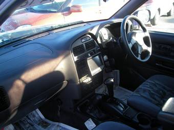 1999 Nissan Terrano Photos