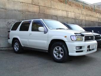 1999 Nissan Terrano Photos