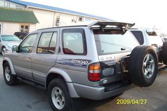 1999 Nissan Terrano Pictures