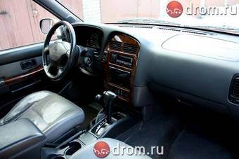 1999 Nissan Terrano Photos