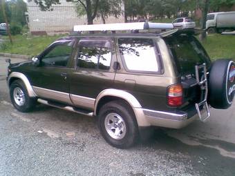 1999 Nissan Terrano Pictures