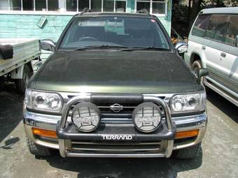 1999 Nissan Terrano Photos