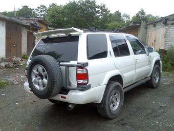 1999 Nissan Terrano Pictures