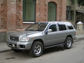 2000 Nissan Terrano