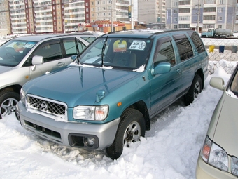 2000 Nissan Terrano