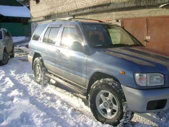 2000 Nissan Terrano