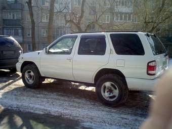 2000 Terrano