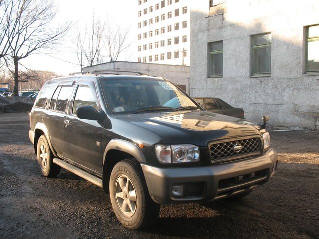 2000 Nissan Terrano