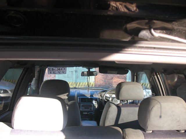 2000 Nissan Terrano