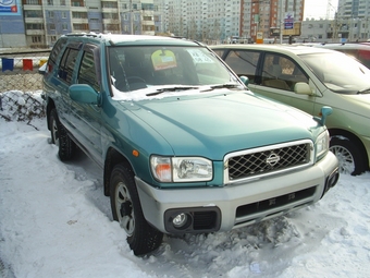 2000 Nissan Terrano