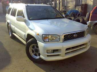 2000 Nissan Terrano Wallpapers