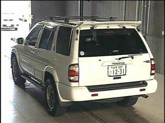 2000 Nissan Terrano Pictures