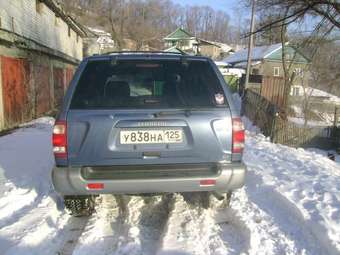 2000 Nissan Terrano Images