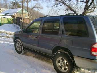 2000 Nissan Terrano Pictures