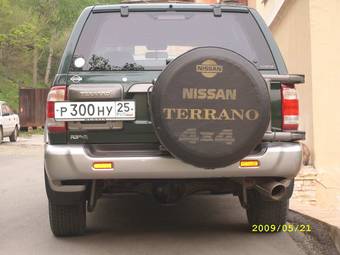 2000 Nissan Terrano Photos