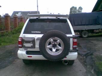 2000 Nissan Terrano Pictures