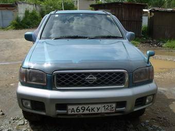 2000 Nissan Terrano Pictures