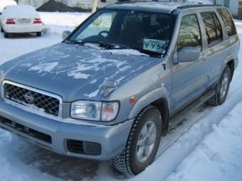 2000 Nissan Terrano Pics