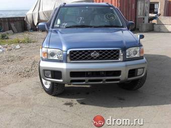 2000 Nissan Terrano Pictures