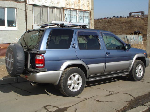 2001 Nissan Terrano