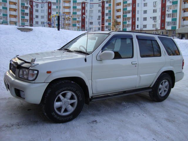 2001 Nissan Terrano