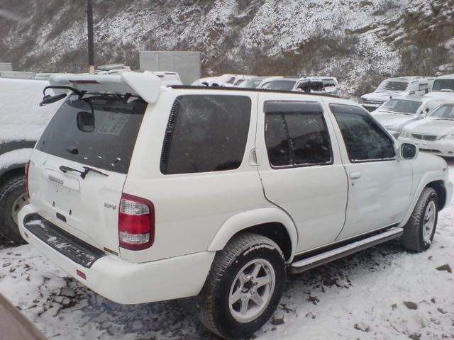 2001 Nissan Terrano