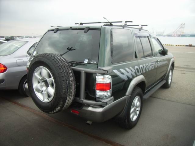 2001 Nissan Terrano Photos