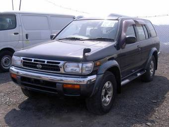 2001 Nissan Terrano Photos