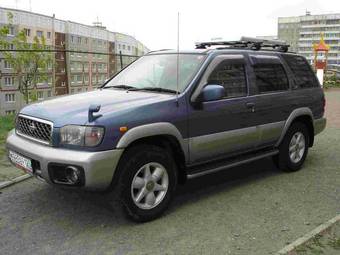 2001 Nissan Terrano Pics