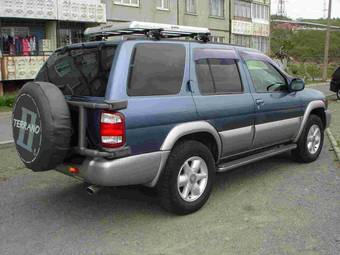 2001 Nissan Terrano Pictures