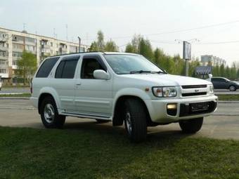 2001 Nissan Terrano Pictures