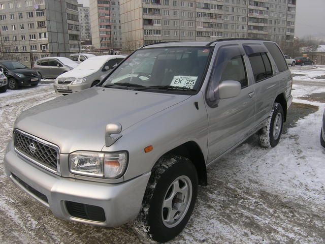 2002 Nissan Terrano