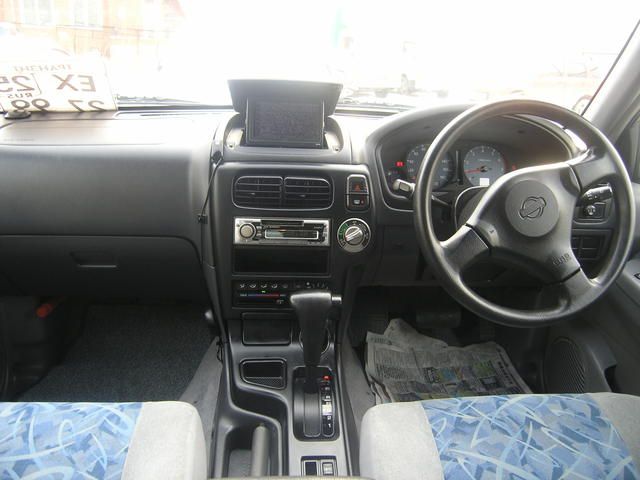 2002 Nissan Terrano