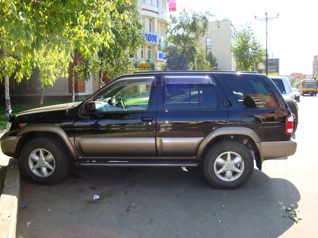 2002 Nissan Terrano
