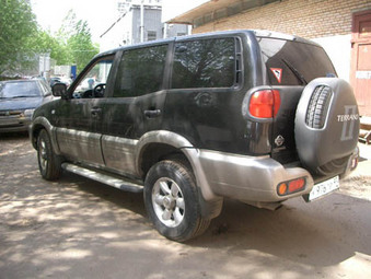 2002 Nissan Terrano Photos