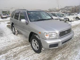2002 Nissan Terrano Pics