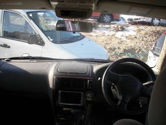 2002 Nissan Terrano Pictures