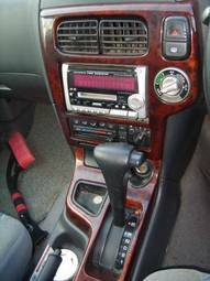 2002 Nissan Terrano Photos