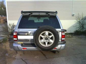2002 Nissan Terrano Photos