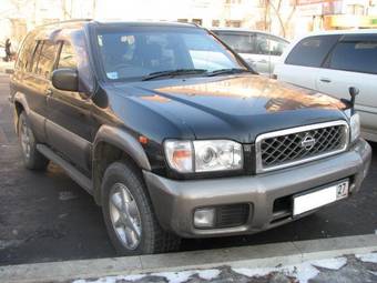 2002 Nissan Terrano Photos