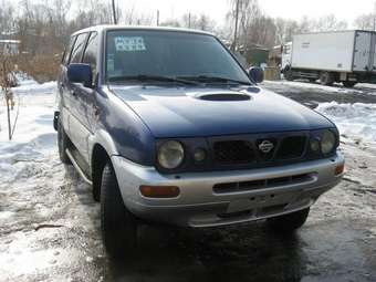 1998 Terrano II