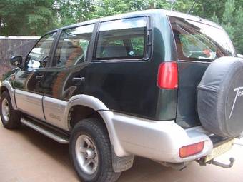 1999 Nissan Terrano II Photos