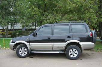 2000 Nissan Terrano II Photos
